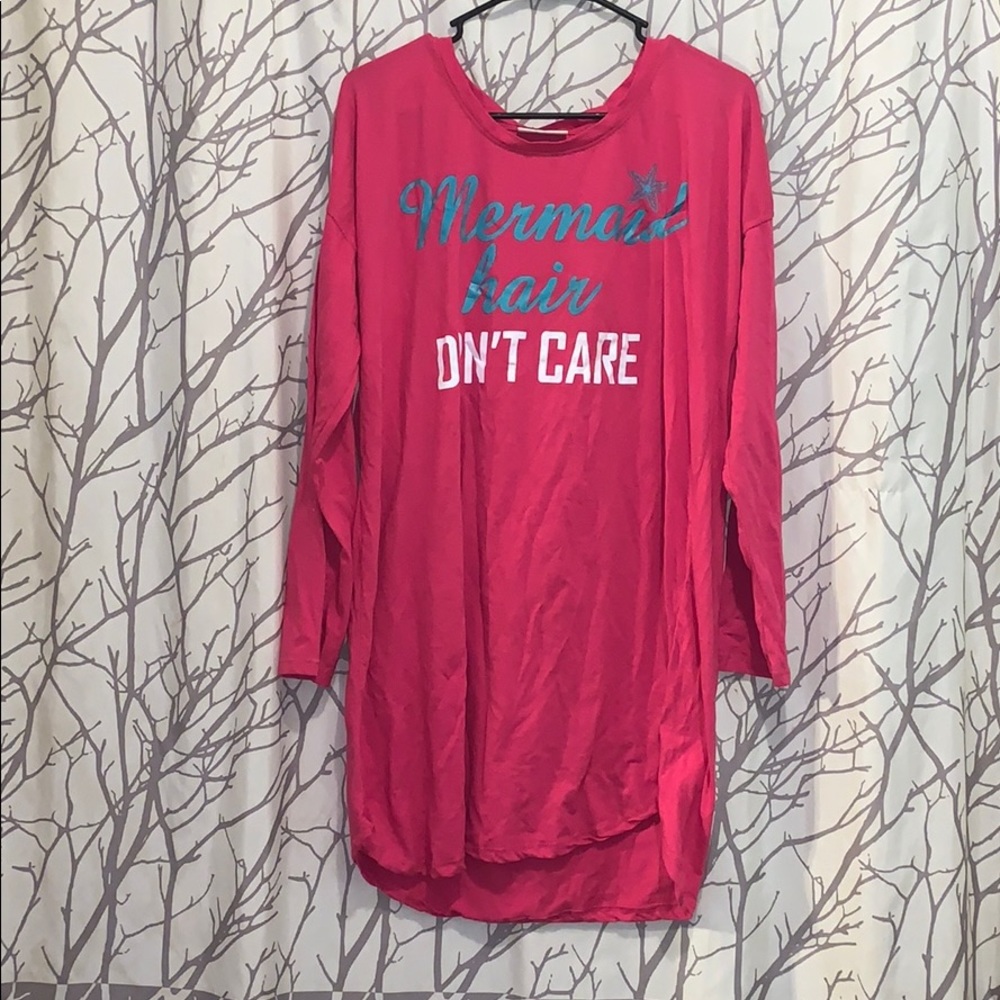 Women’s long sleeve nightgown